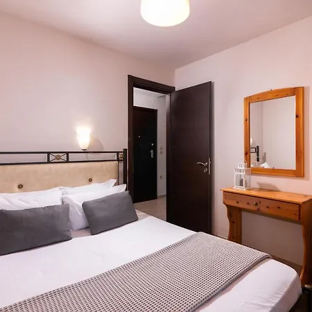 Golden Breeze Apartment