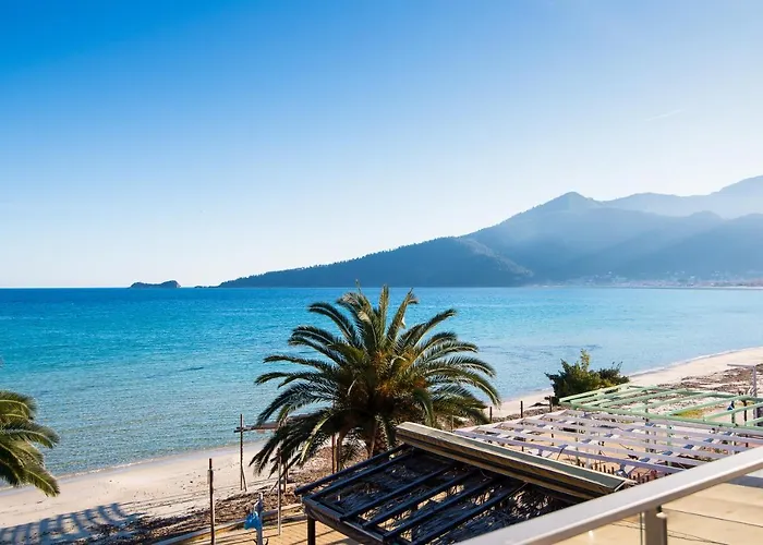 Golden Breeze * Chrysi Ammoudia