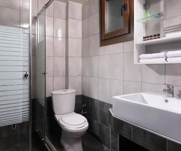 Golden Breeze Apartament *